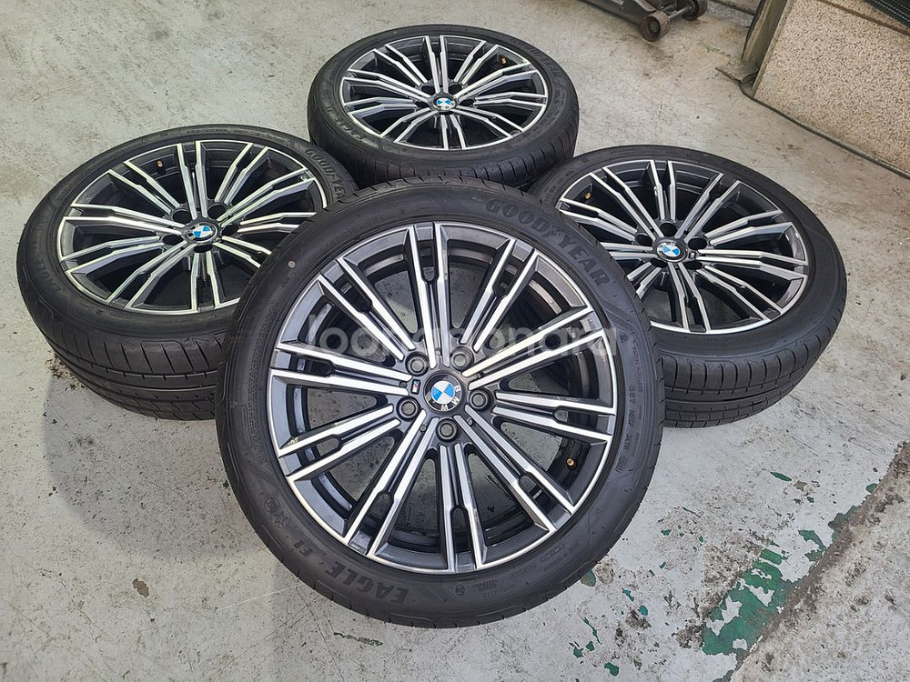 BMW G20 790m 18인치 휠타이어 팝니다--0