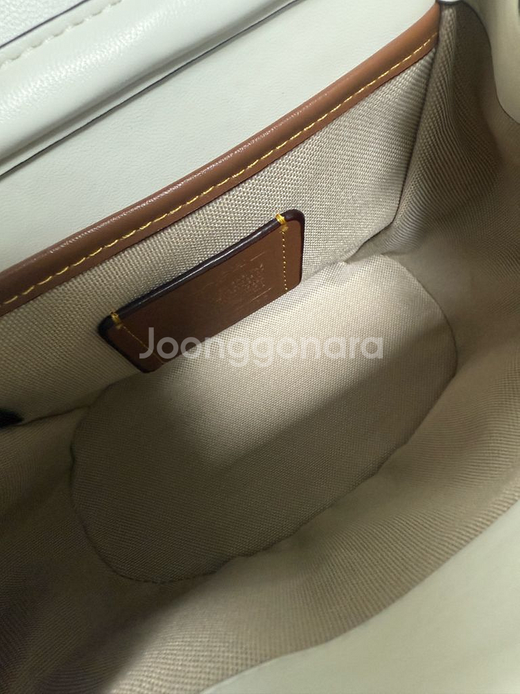 코치 태비 백팩--1