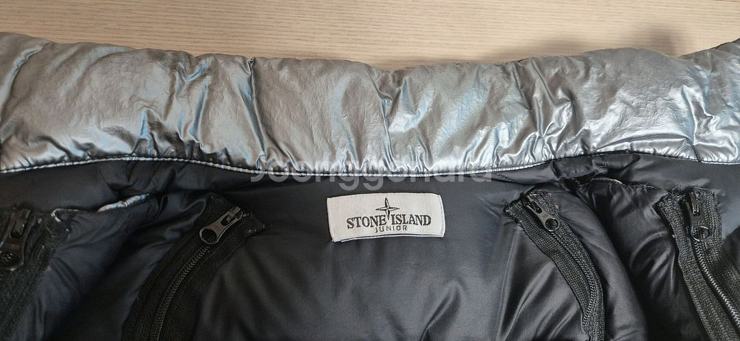 스톤아일랜드 주니어 남아 아동 패딩 패딩조끼 5세 6세실버--9