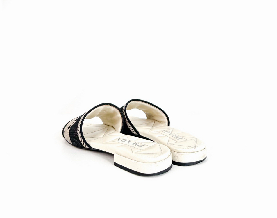 [36] 프라다 여성 자수 로고 그래픽 슬라이드 슬리퍼--3