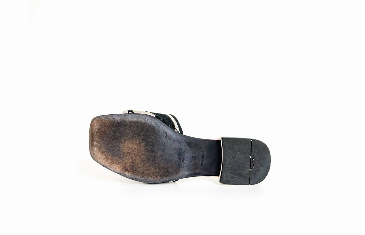 [36] 프라다 여성 자수 로고 그래픽 슬라이드 슬리퍼--5