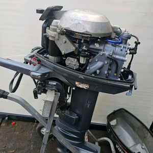 선외기 엔진 30마력엔진 이미지