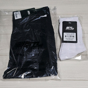 STL 레깅스. 양말