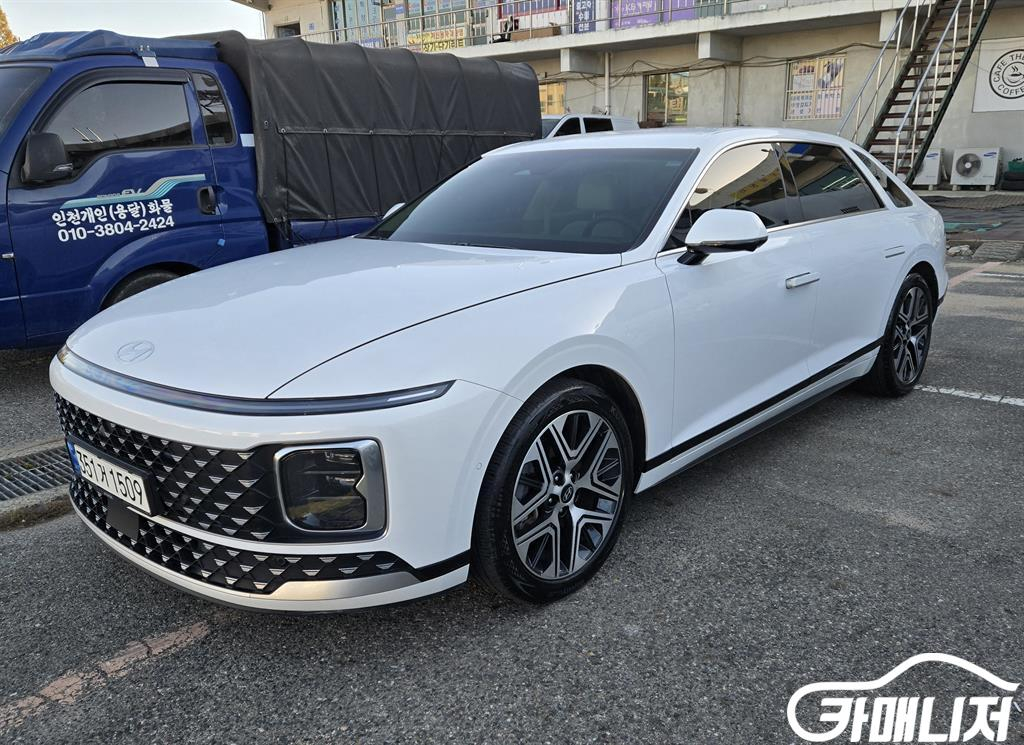 [현대]그랜저 (GN7) 가솔린 2.5 2WD 익스클루시브 (5인승) #가을특가 이미지