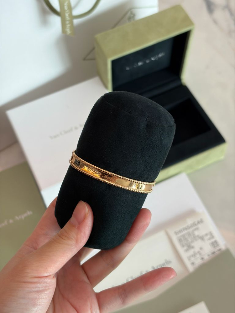 반클리프 빼를리 시그니처 브레이슬릿 로골16사이즈(백화점구매영수증+인보이스포함)--1