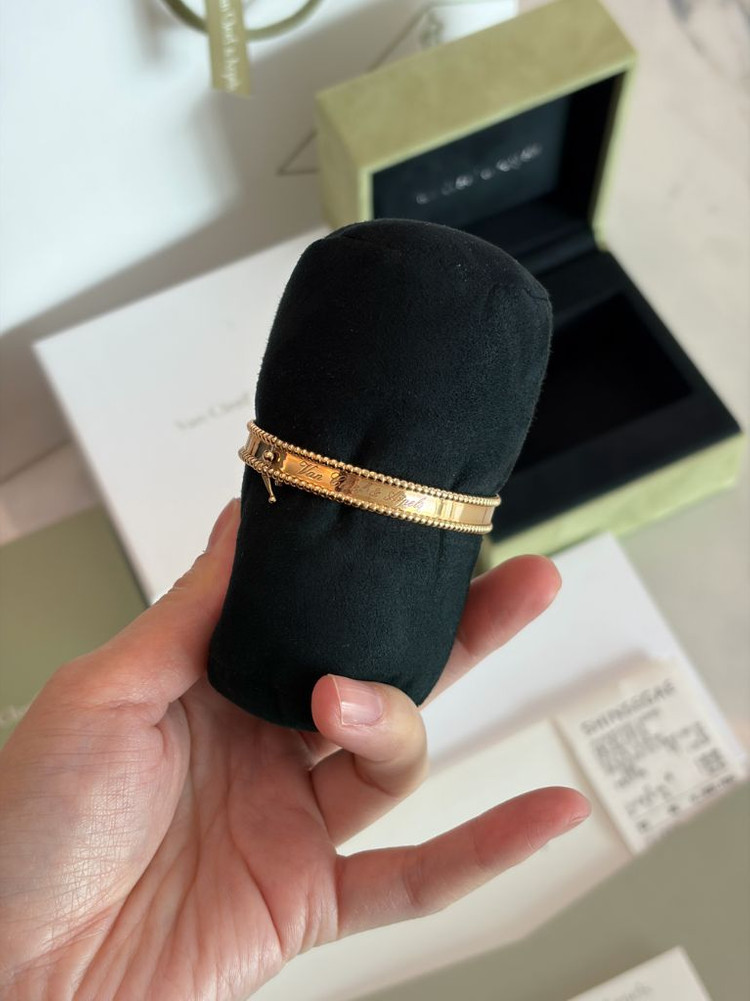 반클리프 빼를리 시그니처 브레이슬릿 로골16사이즈(백화점구매영수증+인보이스포함)--2