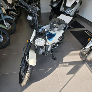 혼다 헌터커브 125cc 오토바이