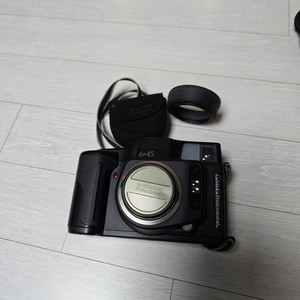 Fujiflim GA645 Professional 1:4 f=60mm (1롤촬영. 신품)