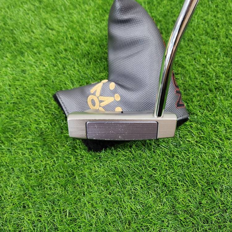 스카티카메론 셀렉트 퍼스트백 퍼터 이미지