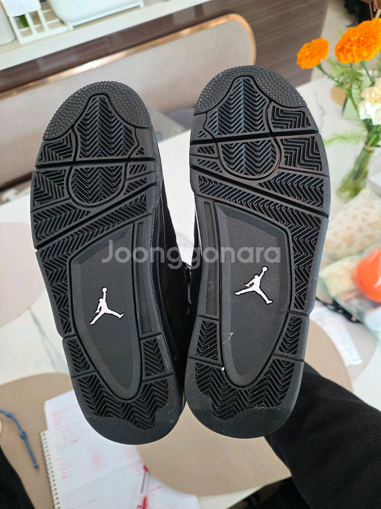 나이키 에어조던 4 블랙캣 275MM CU1110-010 미착용 판매합니다. (박스X)--4