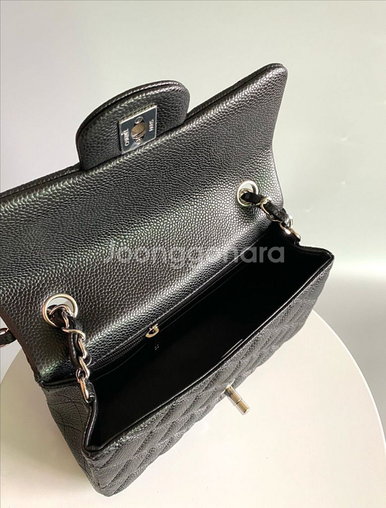 샤넬 클래식 캐비어 플랩백 뉴미니--6