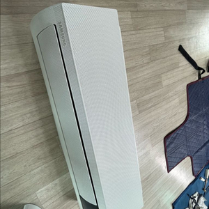 삼성 벽걸이 무풍 에어컨 AR06B9550HW2 모델입니다