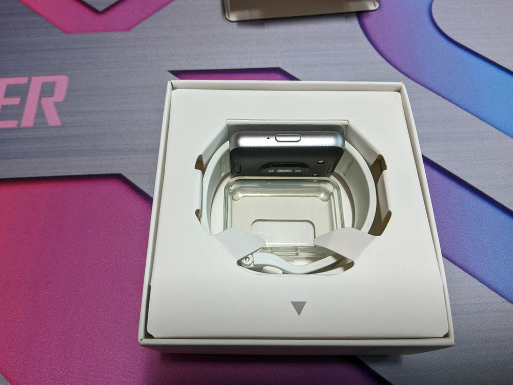 삼성 갤럭시핏3 실버 글로벌판 박풀 판매--8