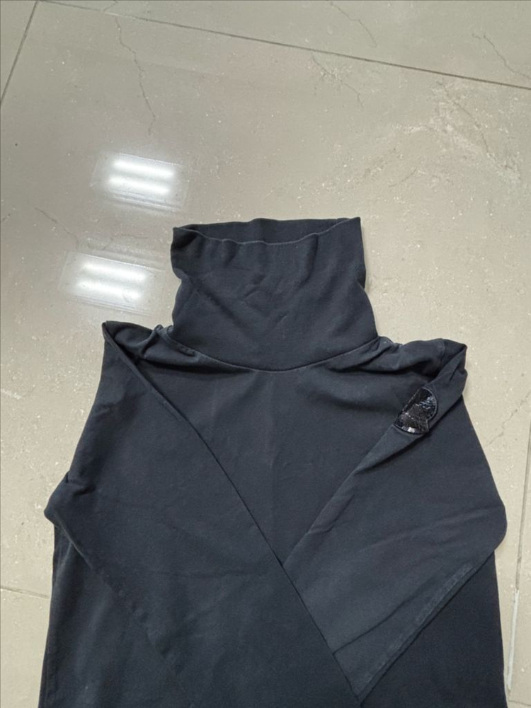 몽클레어 키즈 주니어 목폴라 티셔츠 12y--2