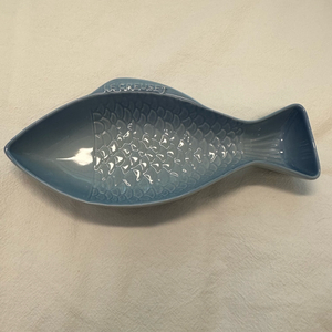 르크루제 물고기 접시 하늘색