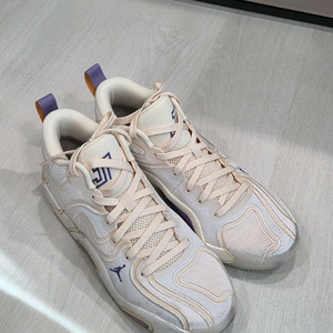 나이키 테이텀 3