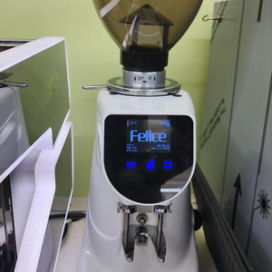 펠리체 커피 그라인더 이미지