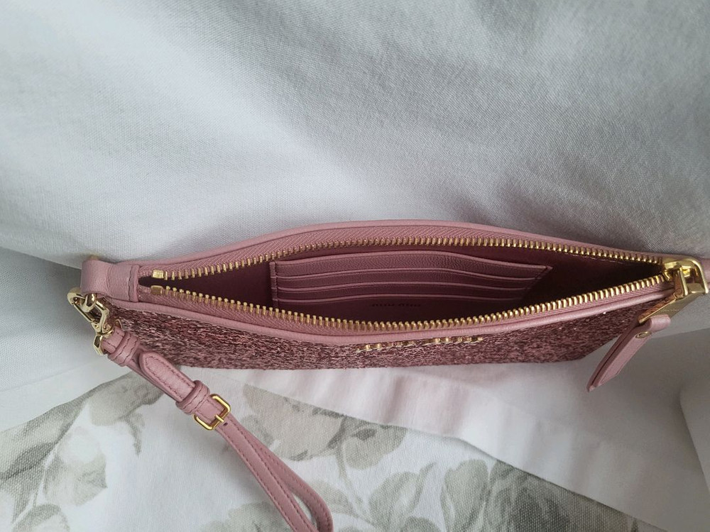 미우미우 글리터 클러치백--2