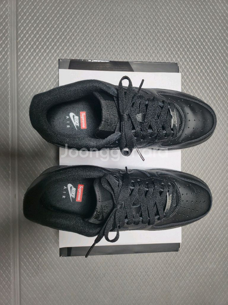 슈프림 나이키 에어포스 블랙 260--0