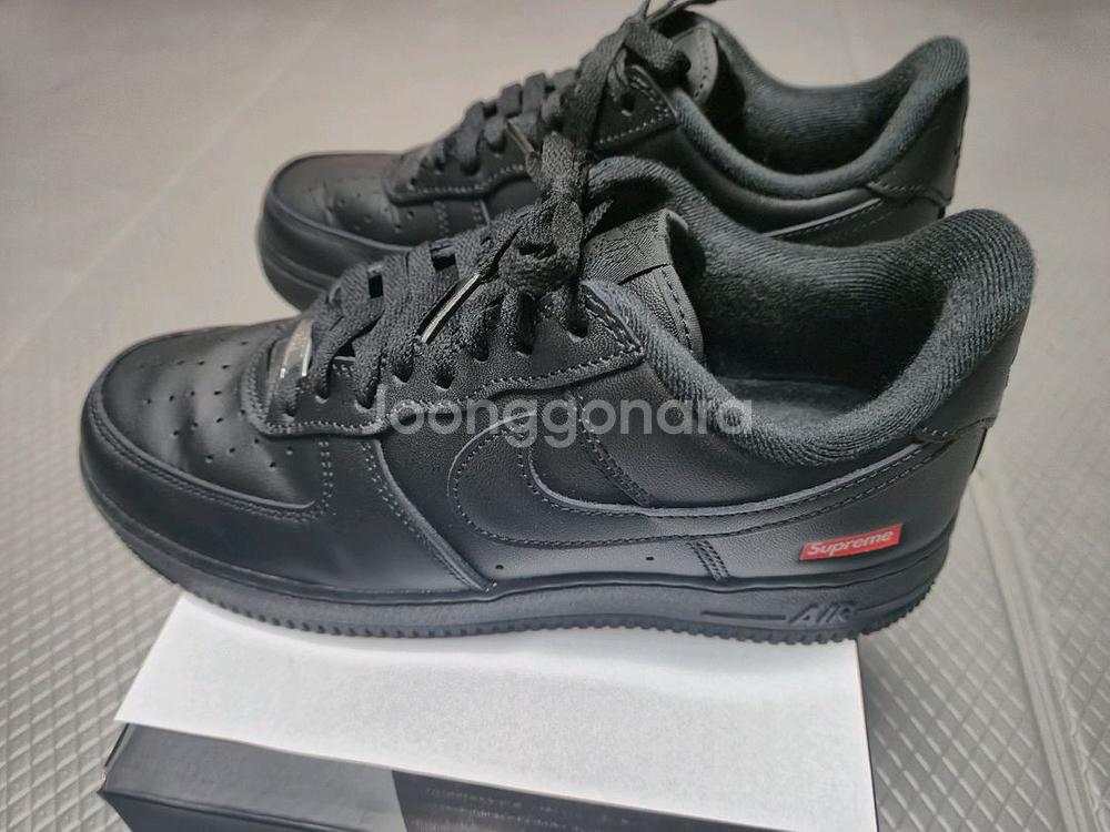 슈프림 나이키 에어포스 블랙 260--2