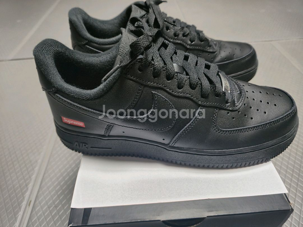 슈프림 나이키 에어포스 블랙 260--3