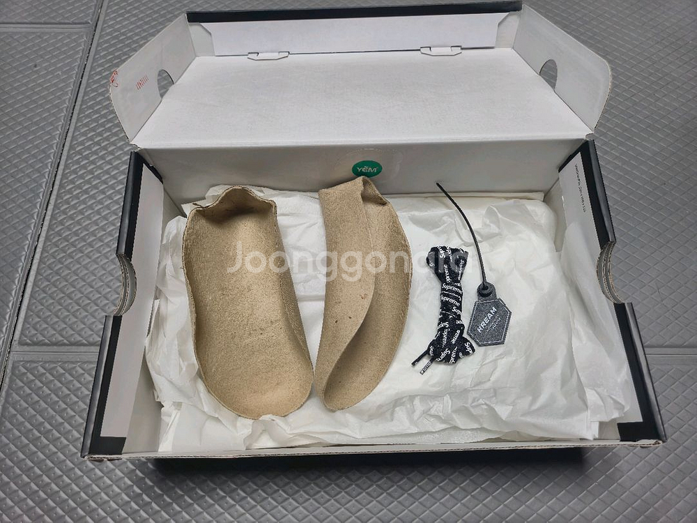 슈프림 나이키 에어포스 블랙 260--6