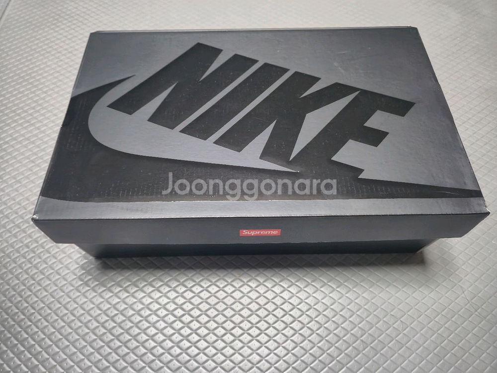 슈프림 나이키 에어포스 블랙 260--7