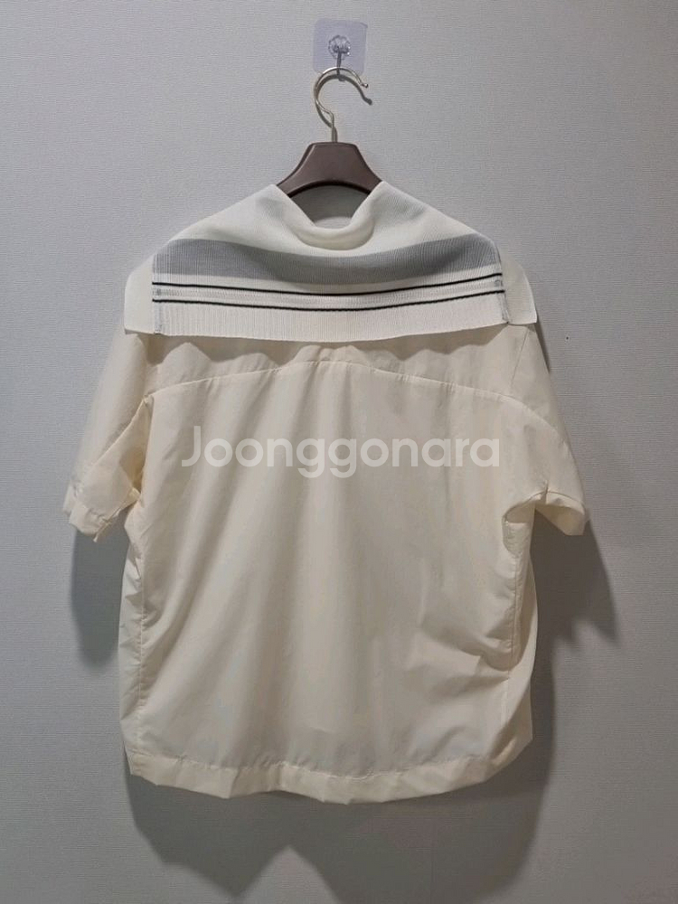 한섬SJSJ 세일러 카라 반팔 블라우스22-23SS--6