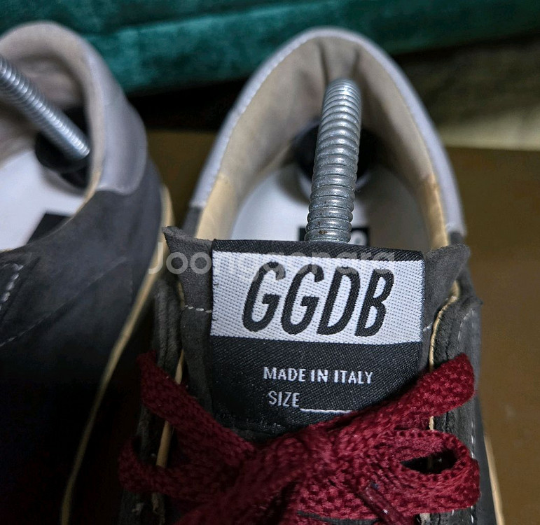 골든구스 슈퍼스타 스웨이드 41사이즈.구찌,루이비통,디올--3