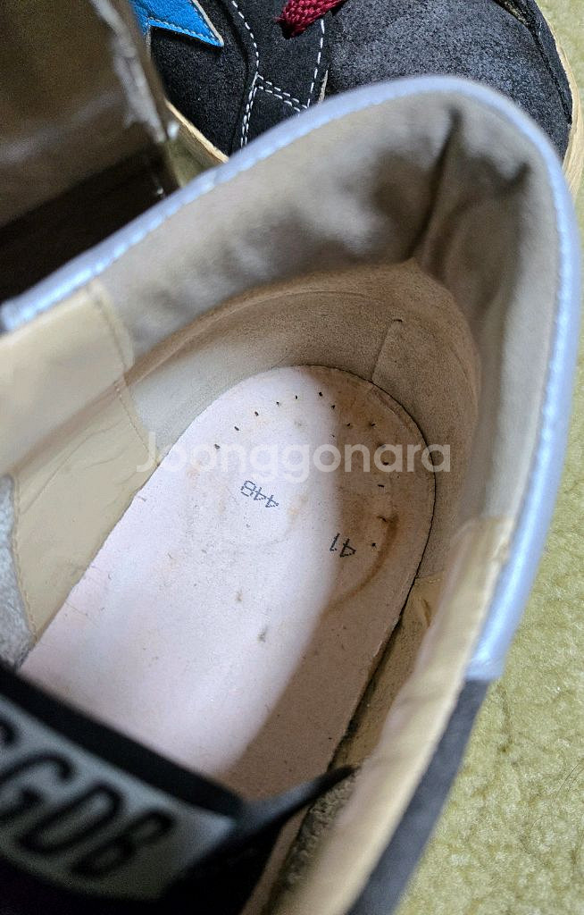 골든구스 슈퍼스타 스웨이드 41사이즈.구찌,루이비통,디올--6