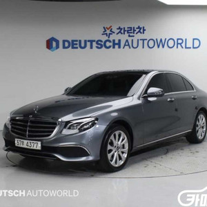 [벤츠]E-클래스 W213 E300 4MATIC 익스클루시브 #가을특가 이미지