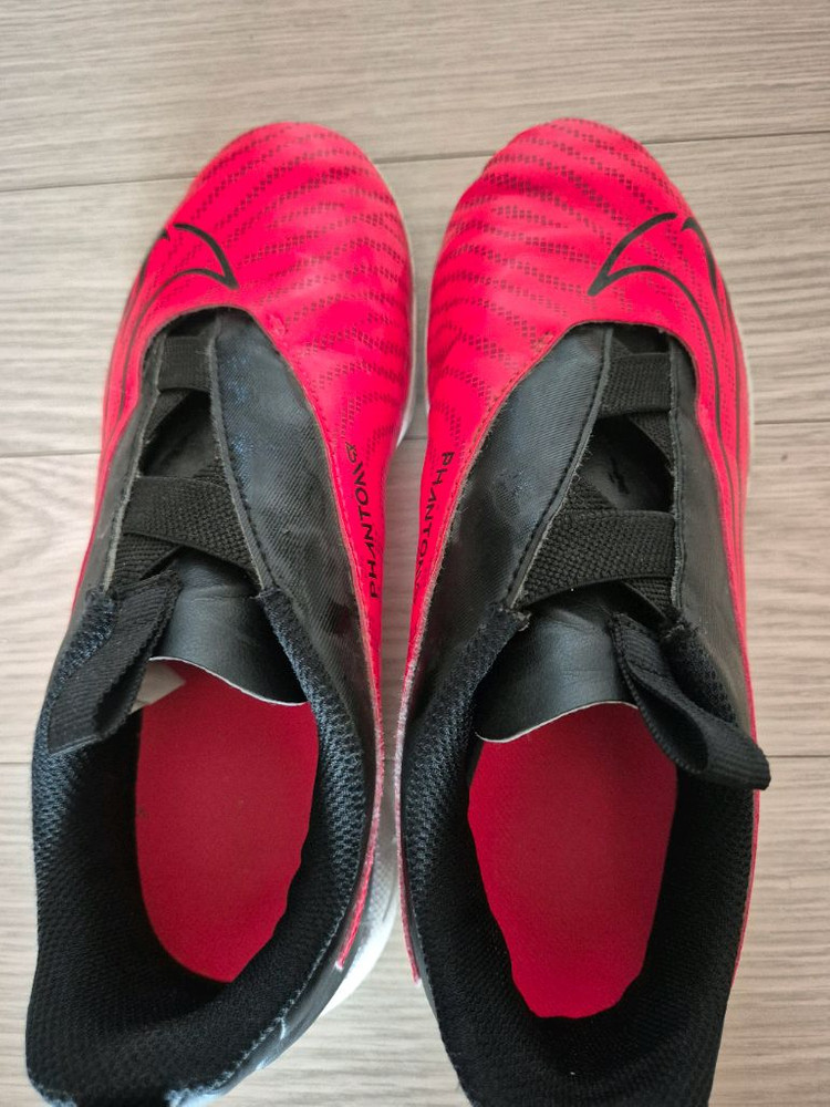 나이키 주니어 팬텀 풋살화 230사이즈--4