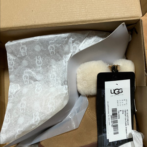 어그부츠 UGG 조리2 키즈 토들러 150사이즈 새상품
