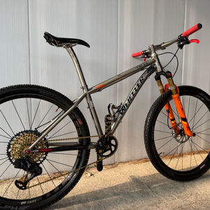 휠러 티타늄 XX1 이글12단 AXS 전동 27.5 최상급 엠티비