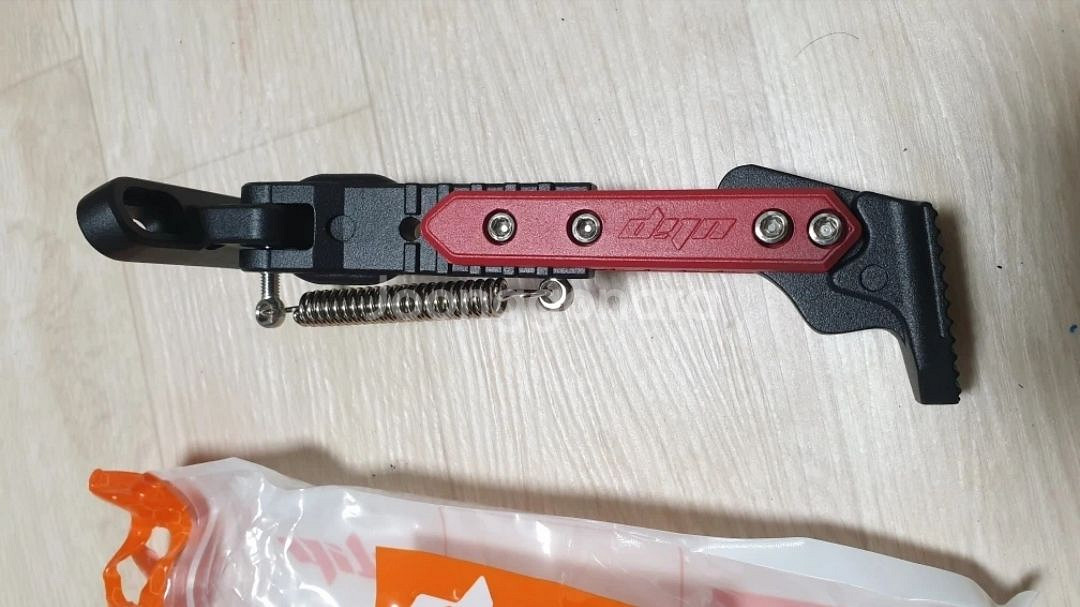 전동킥보드 킥스탠드 새상품--3