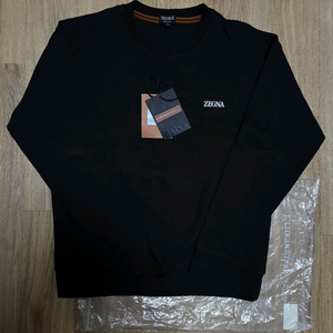 에르메네질도 제냐 맨투맨 블랙색상 정품 판매합니다. zegna