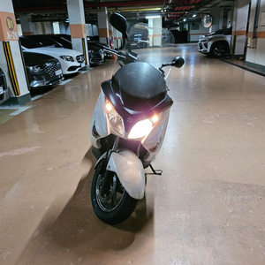 스즈키 버그만 125cc 2014년식 스쿠터