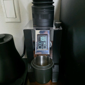 유레카 미뇽 스페셜리타 전동 커피 그라인더