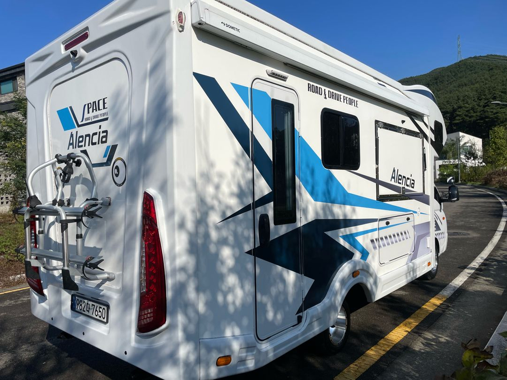 알렌시아640 푸드캠핑카 팝니다 이미지