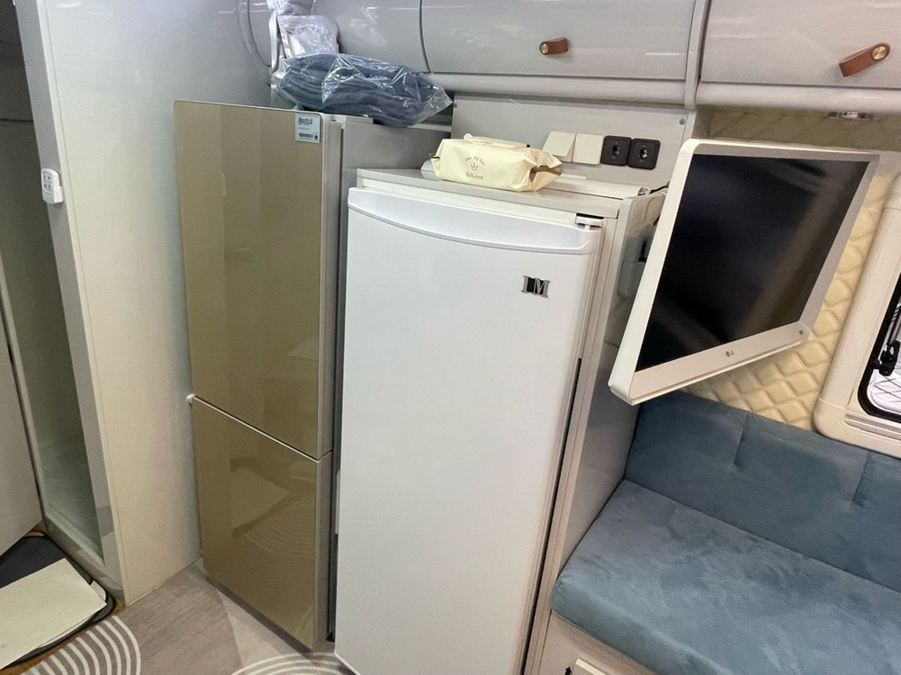 알렌시아640 푸드캠핑카 팝니다 이미지