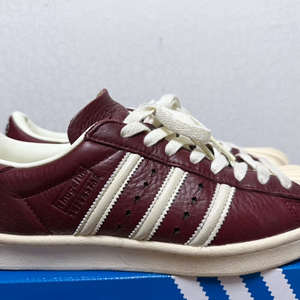 아디다스X떠그클럽 슈퍼스타 빈티지 판매합니다. [버건디/260mm]