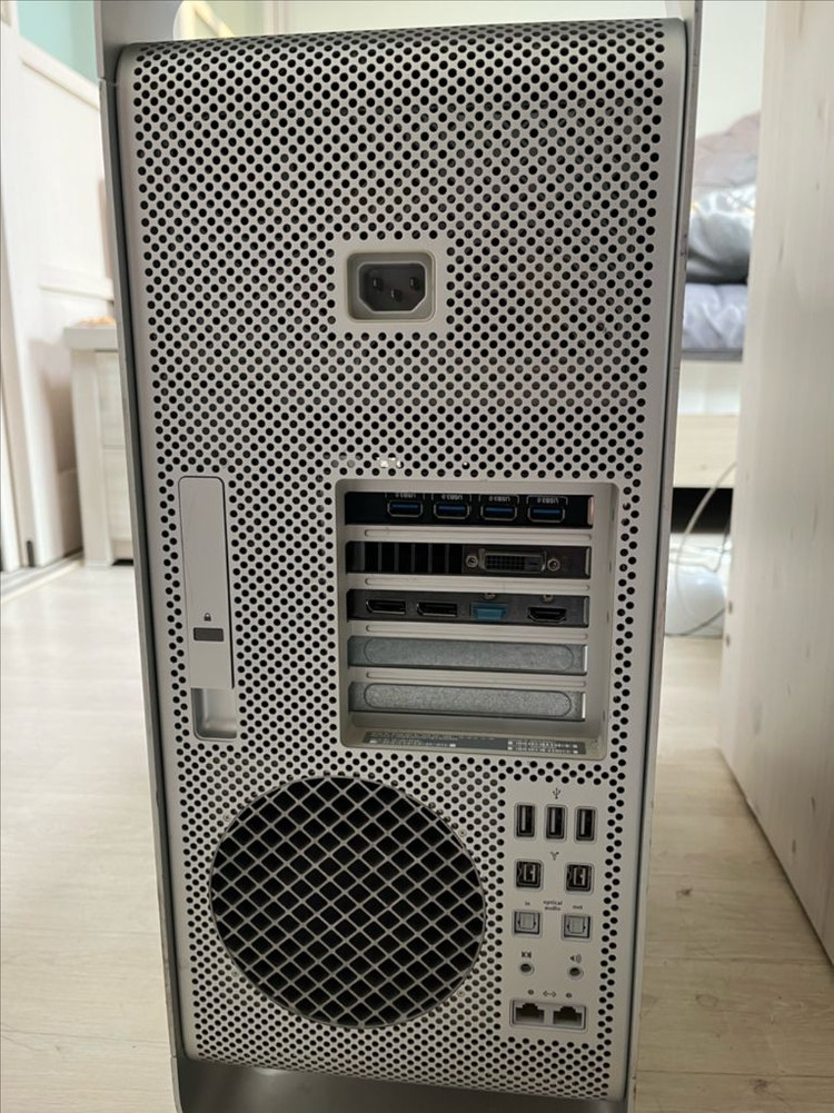 맥프로 타워맥 판매합니다--2