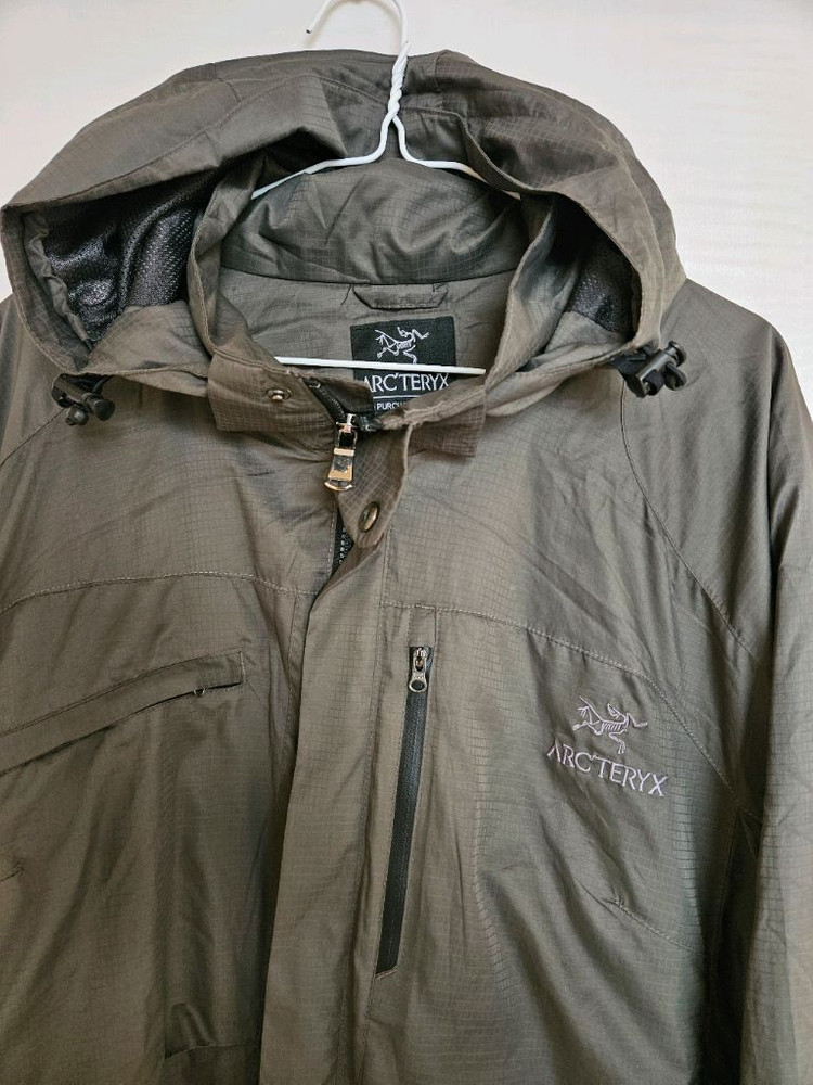 아크테릭스 바람막이 자켓 105 이미지