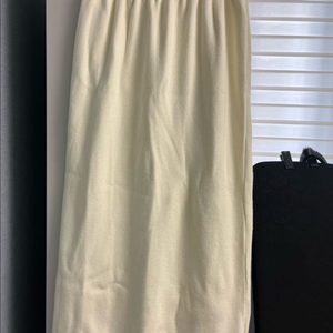 아이보리 롱 니트스커트