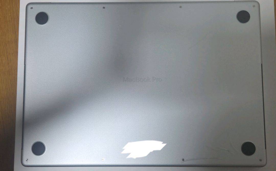 애플 맥북프로 M3 MAX 48램 1TB 애케플포함 팝니다--1