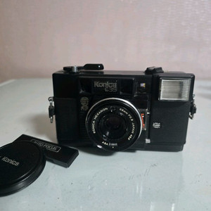코니카 C35필름카메라