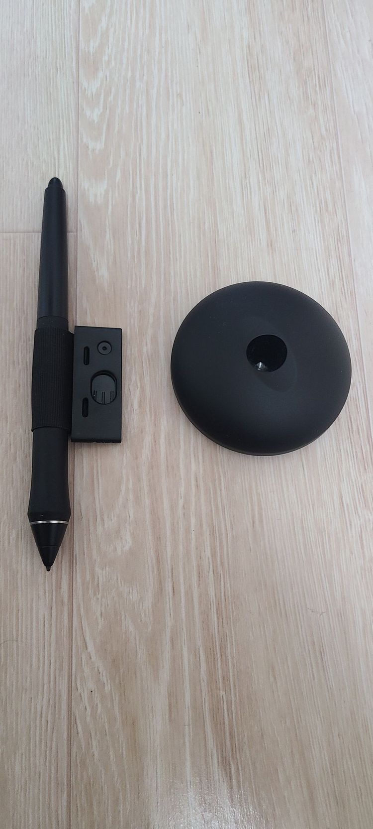 와콤 신티크 프로 16 + 전용 거치대--3