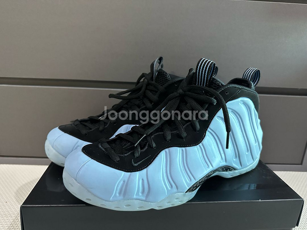 나이키 폼포짓 싸이킥 285--0