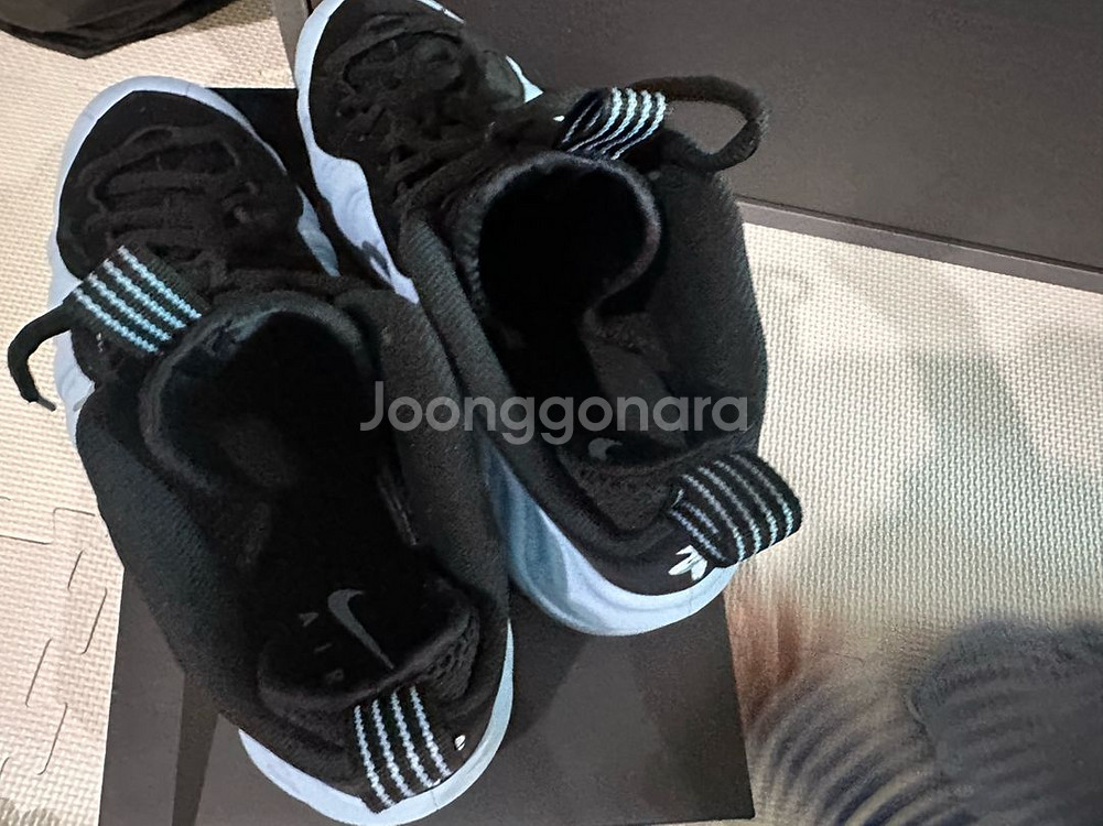 나이키 폼포짓 싸이킥 285--1