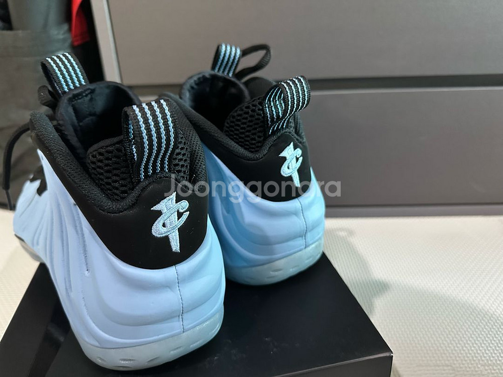 나이키 폼포짓 싸이킥 285--5